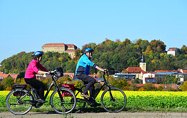 Radfahrer auf dem Radschmetterling unterwegs