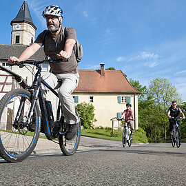 E-Bike-Fahrer im Fränkischen Seenland