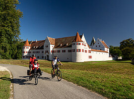 Schloss Grünau am Amper-Altmühl-Radweg (c) LRA ND-SOB_Carolin Thiersch-10
